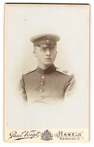 Fotografie Paul Voigt, Hameln, junger Einjährig-Freiwilliger Soldat in Uniform Rgt. 164
