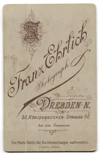 Fotografie Franz Ehrlich, Dresden, sächsischer Soldat in Uniform mit Säbel und Portepee