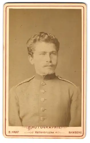 Fotografie B. Haaf, Bamberg, Soldat in Uniform