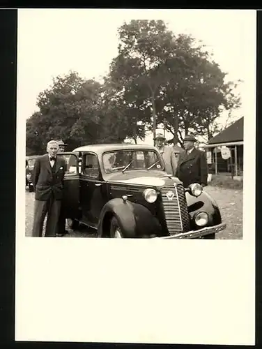 Fotografie Auto US-Car, PKW in Guildford 1953