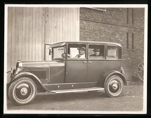 Fotografie Auto Citroen B14 (1927 /28), betagtes Paar im PKW sitzend