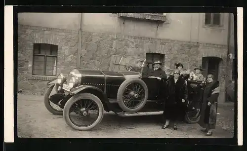 Fotografie unbekannter Fotograf, Ansicht Fürstenwalde, Auto Minerva 20CV (1924), Cabriolet mit Kfz-Kennzeichen Berlin