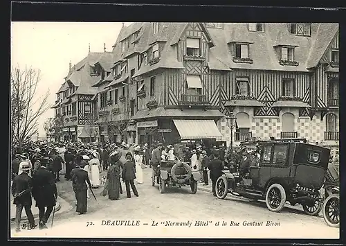 AK Deauville, Le Normandy Hotel et la Rue Gontaul Biron