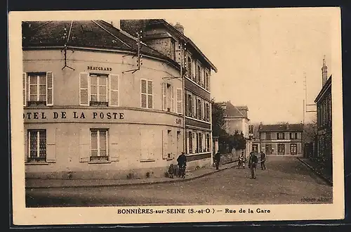 AK Bonnieres-sur-Seine, Rue de la Gare, Hotel de la Poste