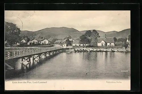 AK Loch Lomondi. Luss from the Pier