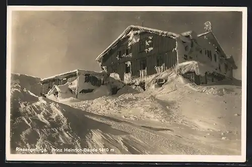 AK Prinz Heinrich-Baude im Riesengebirge im tiefsten Schnee