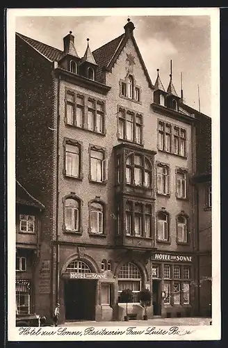 AK Göttingen, Hotel zur Sonne L. Basse, Vorderansicht