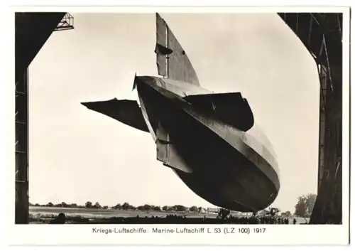 Fotografie marine Luftschiff L 53 (LZ 100) verlässt den Hangar 1917