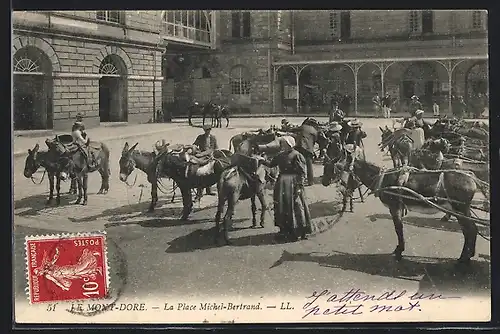 AK Le Mont-Dore, La Place Michel-Bertrand