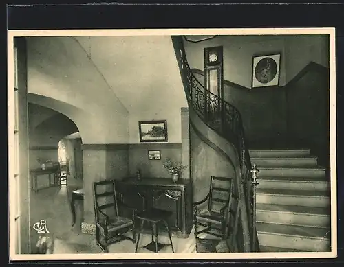AK Montélimar, Hôtel Le Relais de l`Empereur, Escalier ancien et rampe