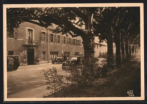 AK Montélimar, Hôtel Le Relais de l`Empereur, La Cour intérieure