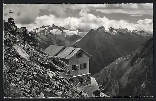 AK Mischabelhütte A.A.C.Z. mit Portiengrat und Sonnighorn