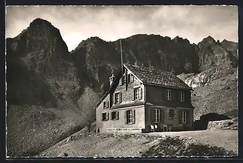 AK Weissmies-Hütte, Ansicht mit Jägigrat