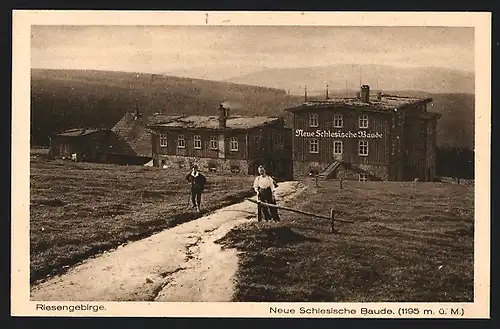 AK Wanderer vor der Neuen Schlesischen Baude