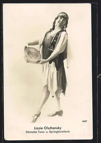 AK Lizzie Olschansky, Dänische Tanz- und Springkünstlerin mit einem Tamburin