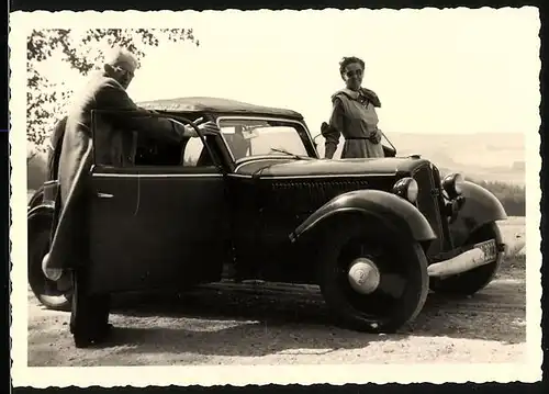 Fotografie Auto DKW Reichsklasse F5 (19336), Paar mit Cabriolet