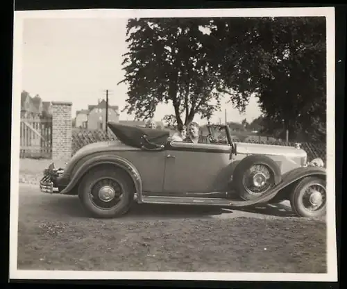 Fotografie Auto Horch 400 (1931), Frauen im Cabrio sitzend
