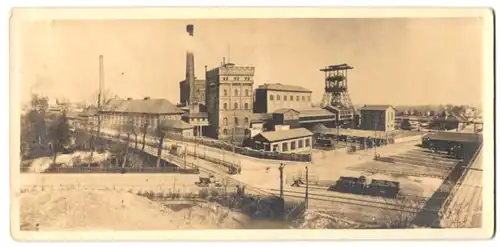 Fotografie unbekannter Fotograf, Ansicht Bochum, Blick auf Zeche Hannover I. mit Malakow-Turm, Schachtanlage, Bergbau
