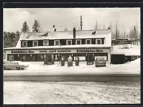 AK Torfhaus / Harz, Hotel-Café Hubertus, Tankstelle, Zapfsäulen