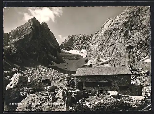 AK Blaueishütte, Berghütte mit Blaueisspitze und Hochkalter