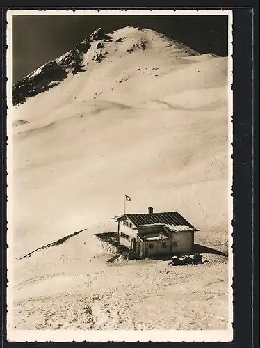 AK Weisshornhütte, Berghütte in Arosa im Schnee