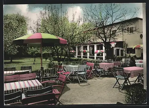 AK Berlin-Wannsee, Forsthaus an der Hubertusbrücke, Terrassenansicht