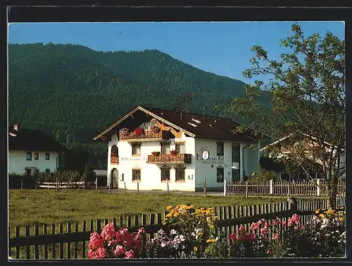 AK Altenau /Obb., Pension-Restaurant Altenauer Hof gegen die Berge