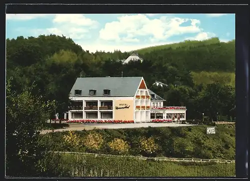 AK Leiwen-Trittenheim /Mosel, Hotel-Restaurant Zummethof H. Steffes aus der Vogelschau