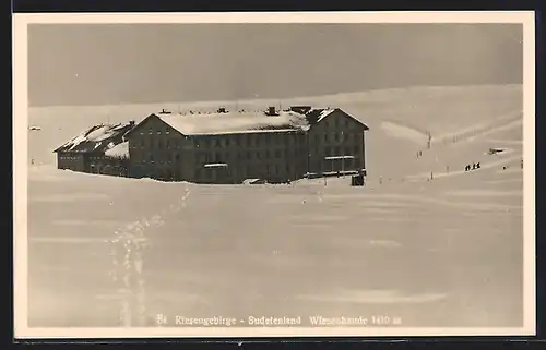 AK Wiesenbaude im Riesengebirge, Ansicht im Winter
