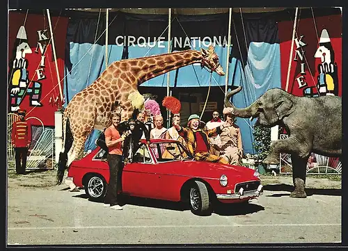 AK Die Zirkus-Besetzung und -tiere des Knie Nationalcircus der Schweiz an einem roten Sportwagen