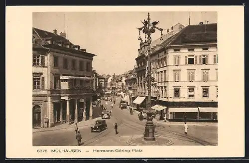 AK Mülhausen, Hermann-Göring-Platz mit Geschäften