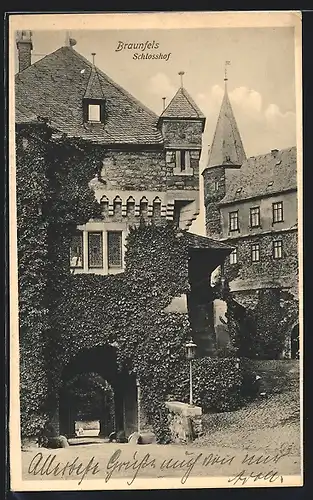 AK Braunfels, Schlosshof