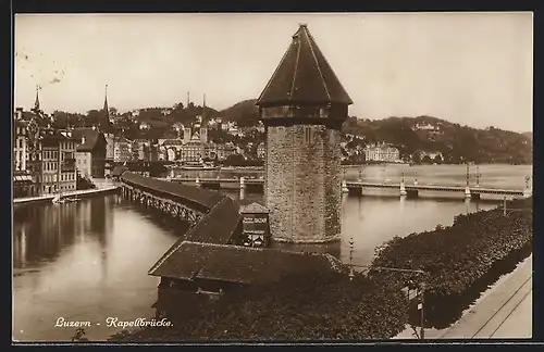 AK Luzern, Kapellbrücke mit Blick auf die Stadt