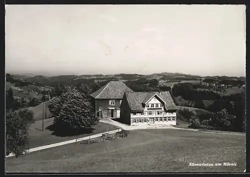 AK Allenwinden am Hörnli, Das Gasthaus zum Kreuz mit Blick auf malerische Hügellandschaft