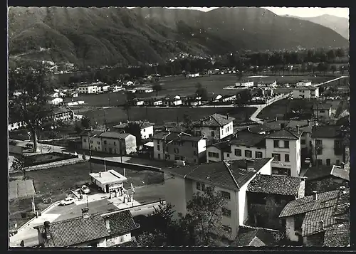 AK Magliaso, Teilansicht gegen die Berge