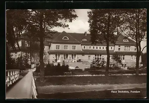 AK Potsdam, Haus Reichstein, Küsselstrasse 26-28, von der Brücke gesehen
