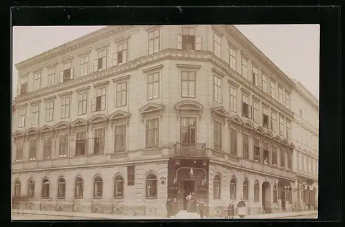 Foto-AK Wien, Kaffeehaus Wilh. Gabriel in der Goldschlaggasse 6