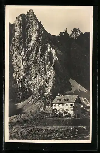 AK Falkenhütte, Berghütte am Spielisjoch der Sektion Oberland d. D. u. Öst. Alpen-Vereins, Karwendel
