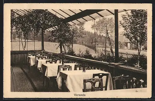 AK Bad Berka bei Weimar, Hotel und Pension Wilhelmsburg, Veranda