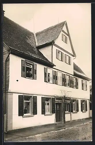 Foto-AK Ingelfingen, Wohnhaus mit Strassenpartie