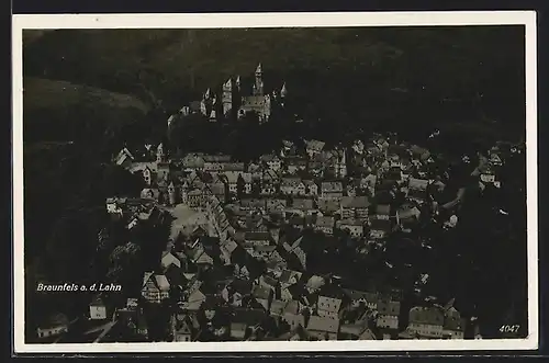 AK Braunfels /Lahn, Gesamtansicht, Fliegeraufnahme