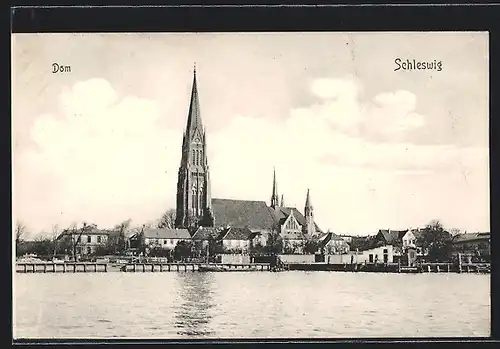 AK Schleswig, Ortsansicht mit Kirche vom Wasser aus