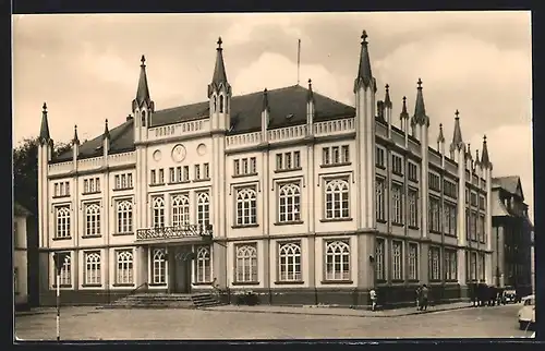AK Bützow /Meckl., Rathaus mit Strasse