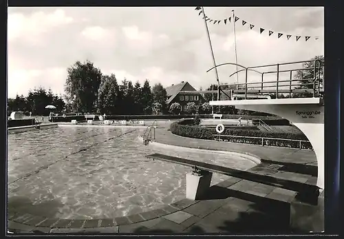 AK Hude / Oldenburg, Sprungturm im örtlichen Schwimmbad