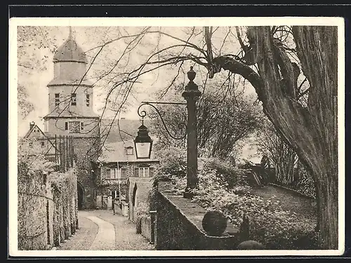 AK Braunfels, Wegpartie mit Blick auf den Glockenturm