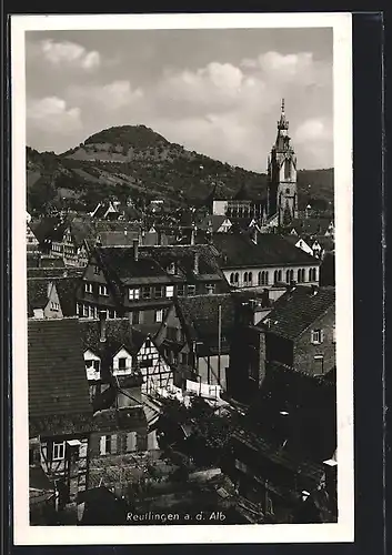 AK Reutlingen a. d. Alb, Blick über den Ort zur Kirche