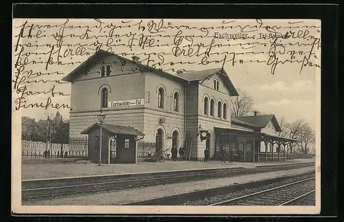 AK Eschweiler, Tal-Bahnhof mit Blick auf den Bahnsteig