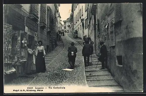 AK Lugano, Via Cattedrale, Strassenpartie in der Stadt