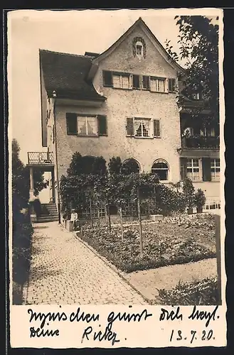 AK Zürich, Ansicht von Haus und Garten