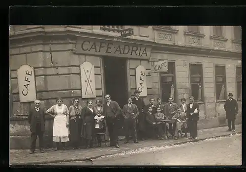 Foto-AK Wien, Cafe Adria, Fünfhausgasse